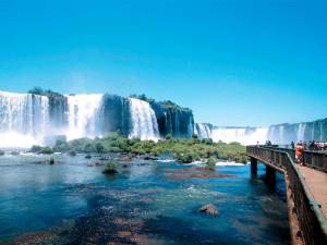 PrimaryIguazu-FallsBrazilRio-to-Iguazu-Falls-156311321631339_800_600